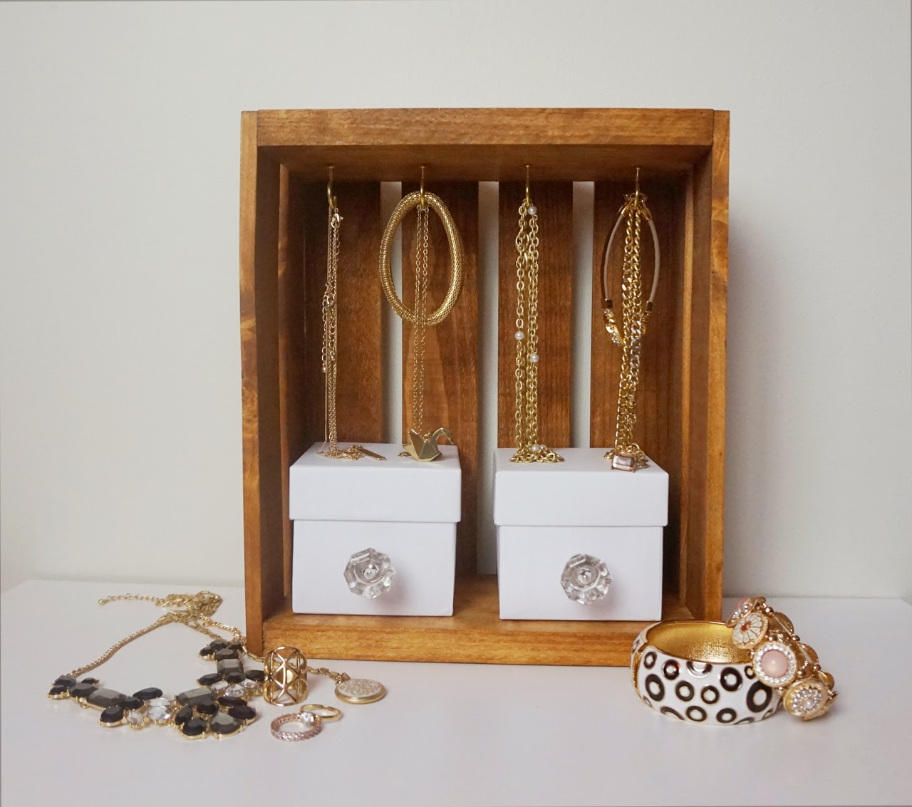 Crate Jewellery Display