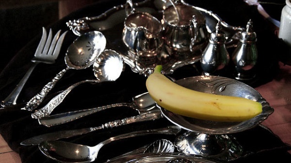 use banana peel to polish your silver
