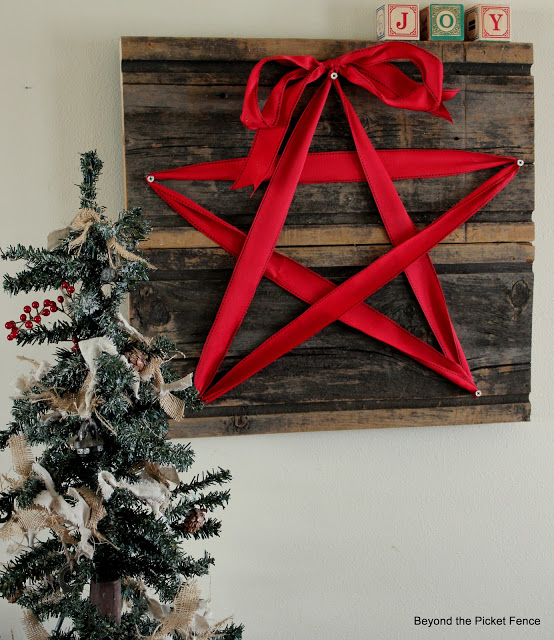 Reclaimed Wood and Ribbon Star