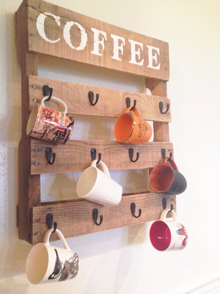 Pallet Coffee Mug Holder