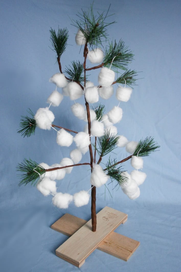 Snowball Garland