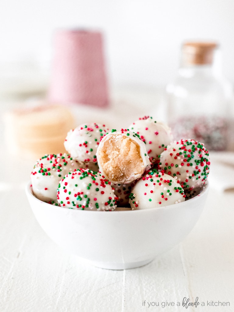 Christmas Sugar Cookie Truffles